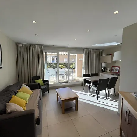 Cap Hermes, T2-3, 40m2, 4-5p, ,grande Terrasse Vu Apartment *